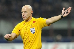 韦伯：半自动越位技术能提升效率，但最终结果仍由裁判和VAR决定